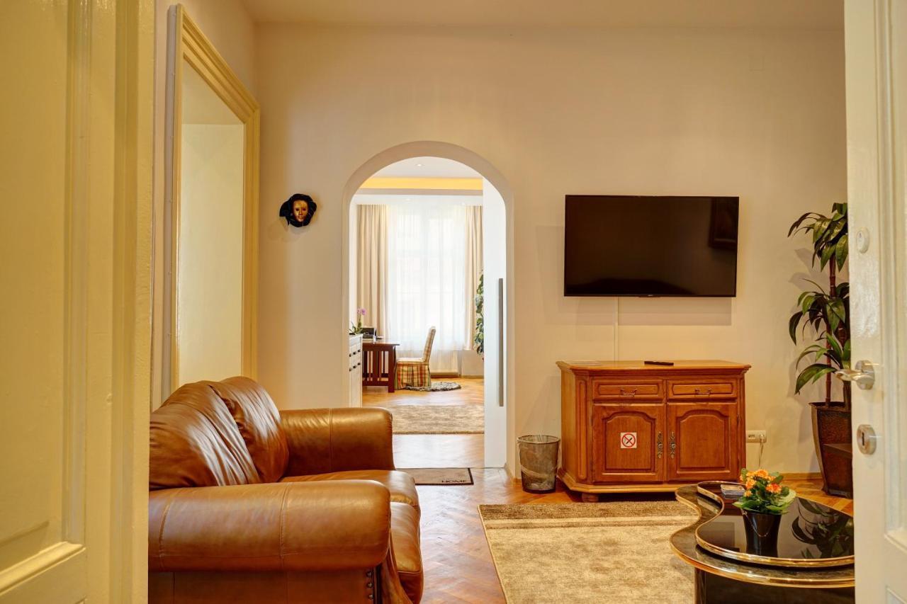 Casa De Vis, Brasov Old City Centre Apartment Exterior photo
